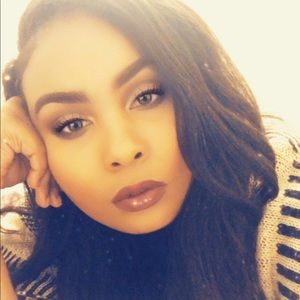 Meet your Posher, Melynie